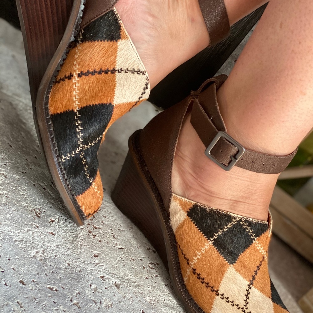 Brown Argyle Pony Hair